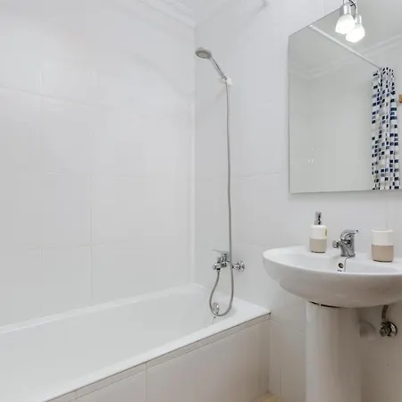 Yourhouse Roses 9 Apartamento *